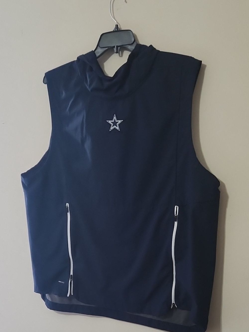 NFL Dallas Cowboys Navy Hooded Sleeveless Pullover Vest with White Zip Accents